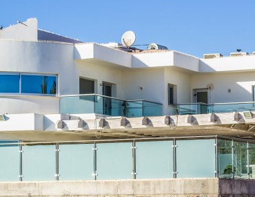 بعض المنازل الفاخرة في الأردن